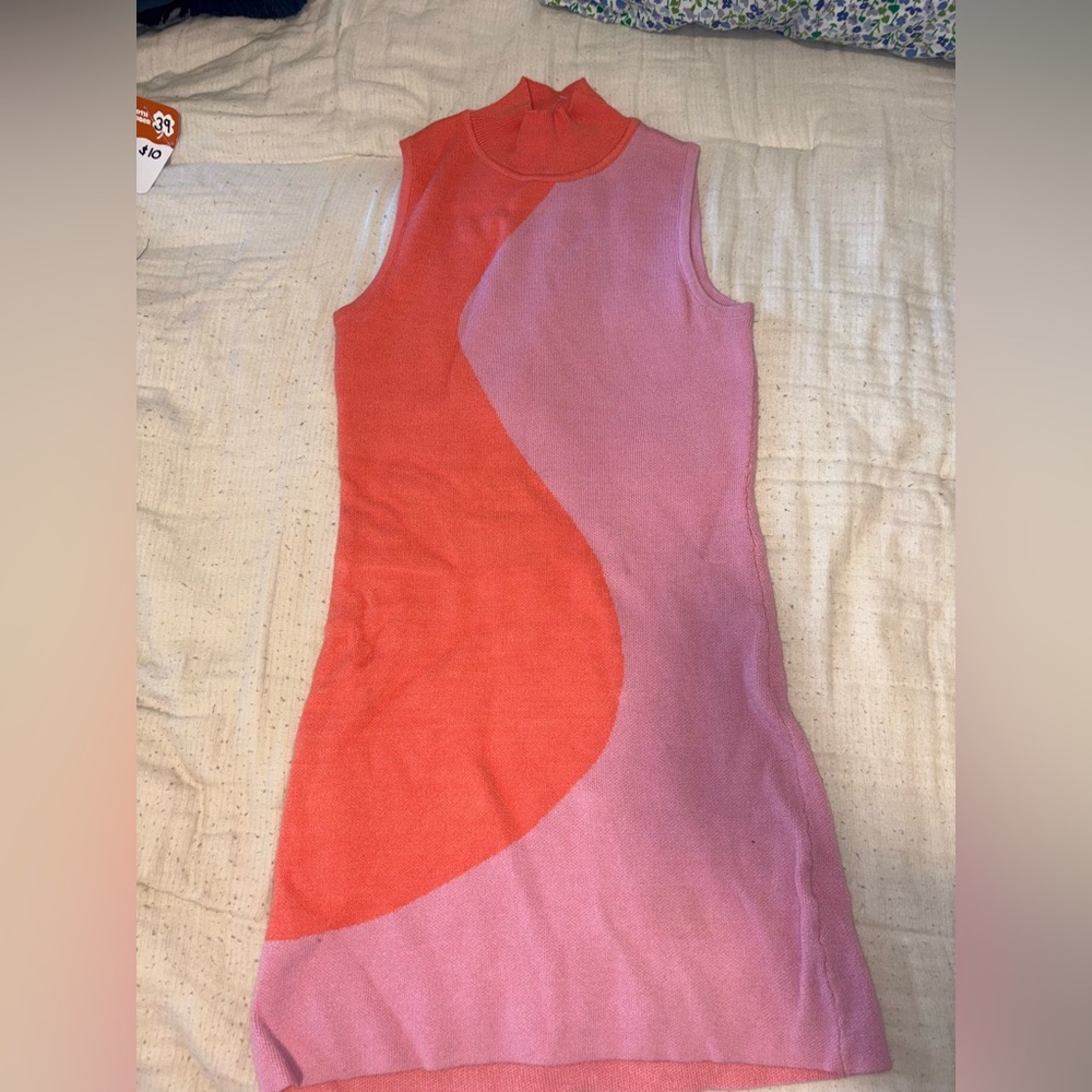 Chic Sleeveless Mini Dress - Coral and Lavender